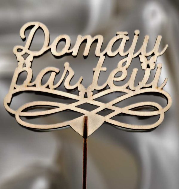 Topperis "Domāju par tevi"